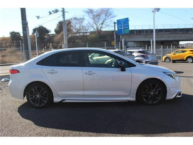 TOYOTA COROLLA SEDAN HYBRID 2023 Image 31