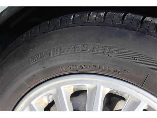 TOYOTA NOAH HYBRID 2015 Image 31