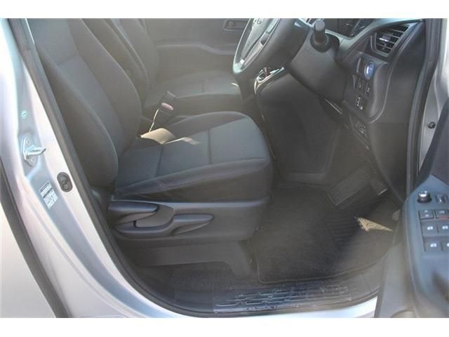 TOYOTA NOAH HYBRID 2015 Image 31