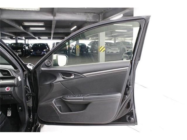 HONDA CIVIC HATCHBACK 2017 Image 31