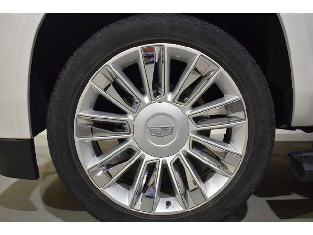 CADILLAC ESCALADE 2018 Image 31