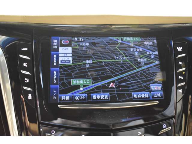 CADILLAC ESCALADE 2018 Image 31