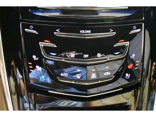 CADILLAC ESCALADE 2018 Image 31