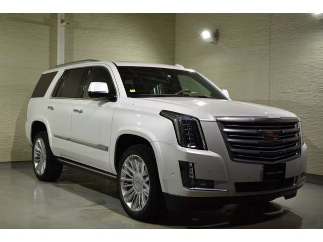 CADILLAC ESCALADE 2018 Image 31