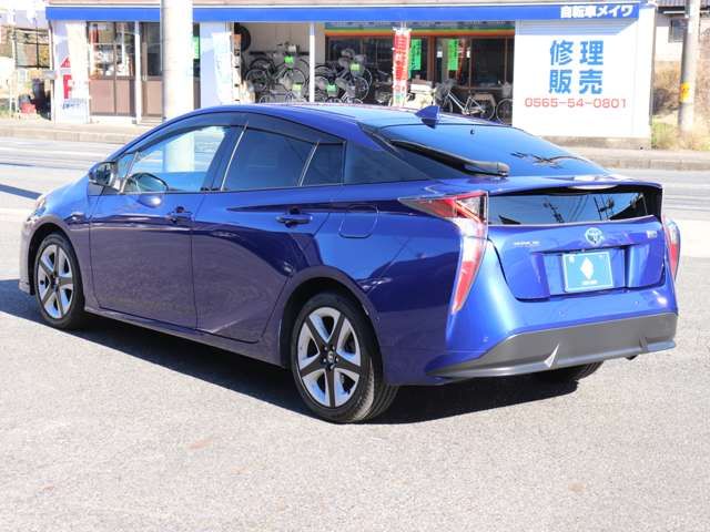 TOYOTA PRIUS 2016 Image 31
