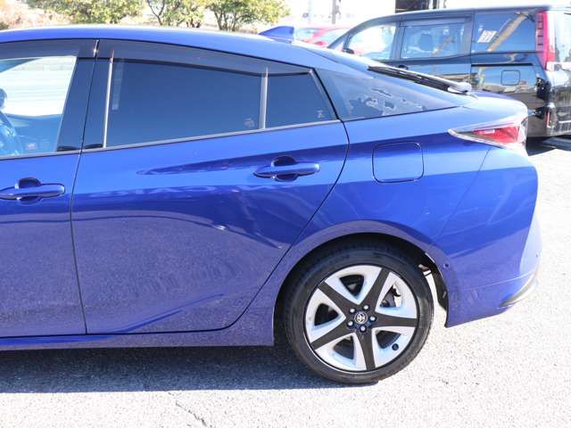 TOYOTA PRIUS 2016 Image 31