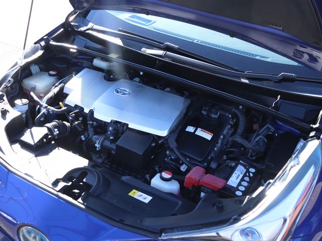TOYOTA PRIUS 2016 Image 31