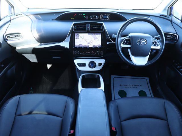 TOYOTA PRIUS 2016 Image 31