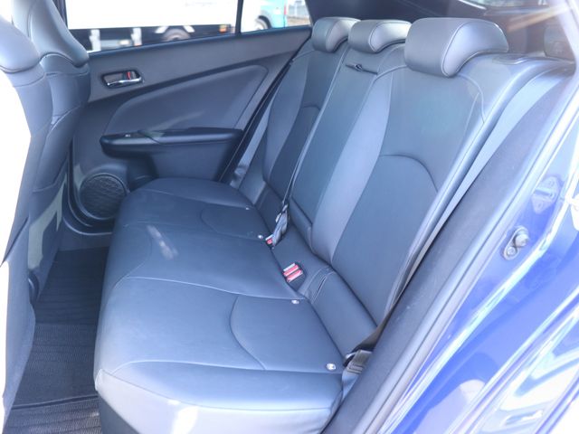 TOYOTA PRIUS 2016 Image 31