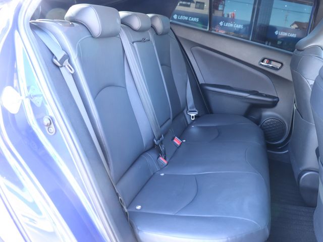 TOYOTA PRIUS 2016 Image 31