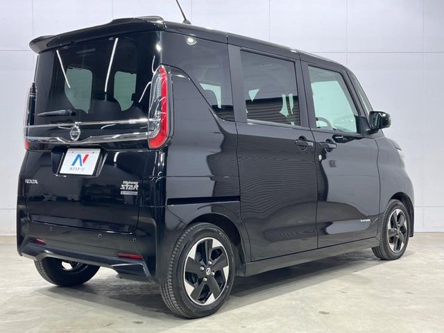 NISSAN ROOX 2023 Image 31