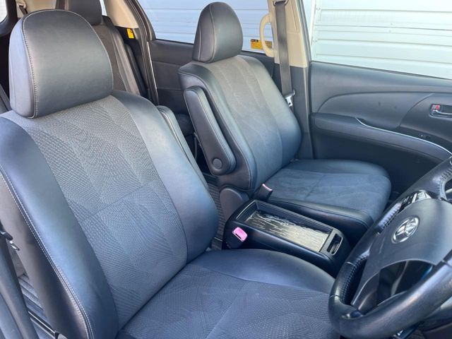 TOYOTA ESTIMA 2013 Image 31