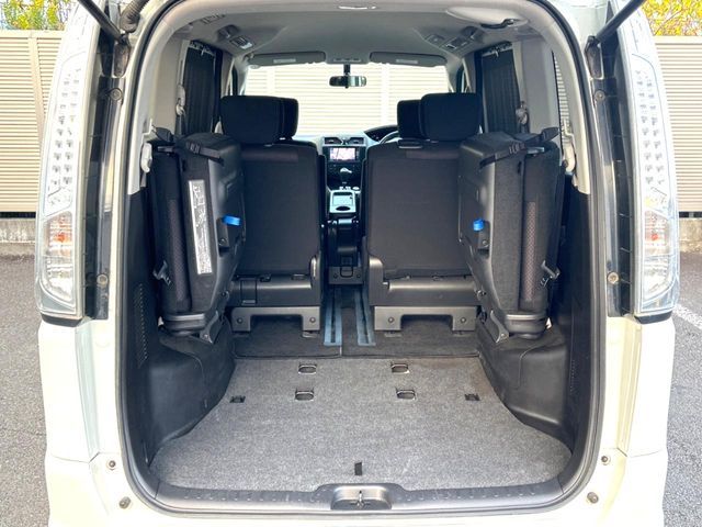 NISSAN SERENA  S-HYBRID 2012 Image 31