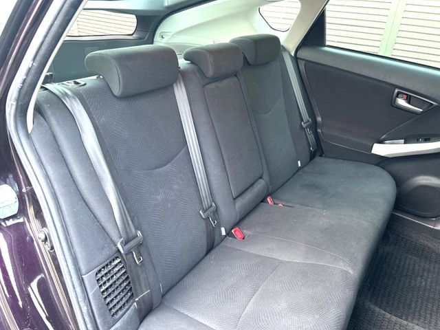 TOYOTA PRIUS 2015 Image 31