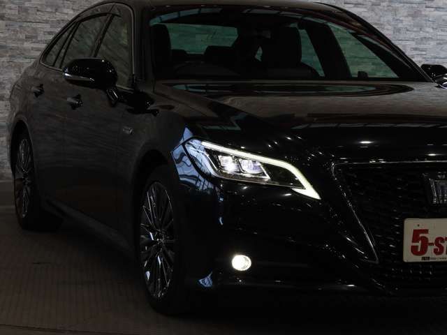 TOYOTA CROWN SEDAN HYBRID 2019 Image 31