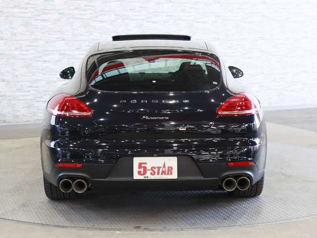 PORSCHE PANAMERA 2016 Image 31