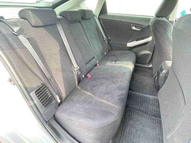 TOYOTA PRIUS 2013 Image 31