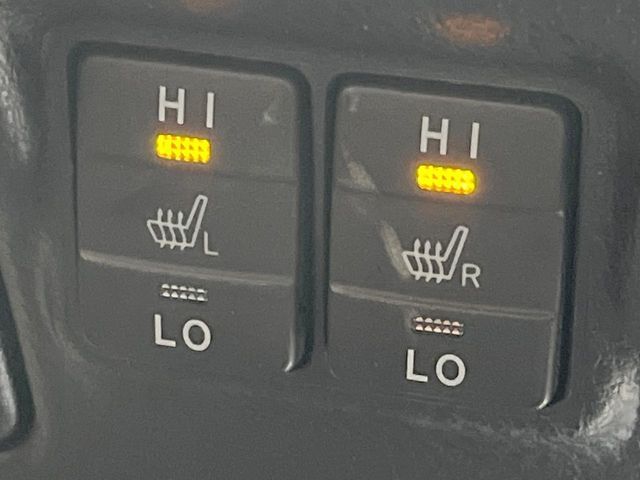 TOYOTA NOAH HYBRID 2018 Image 31