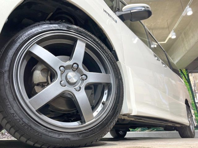 TOYOTA NOAH HYBRID 2018 Image 31