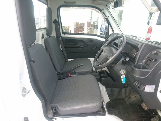 DAIHATSU HIJET TRUCK 4WD 2017 Image 31