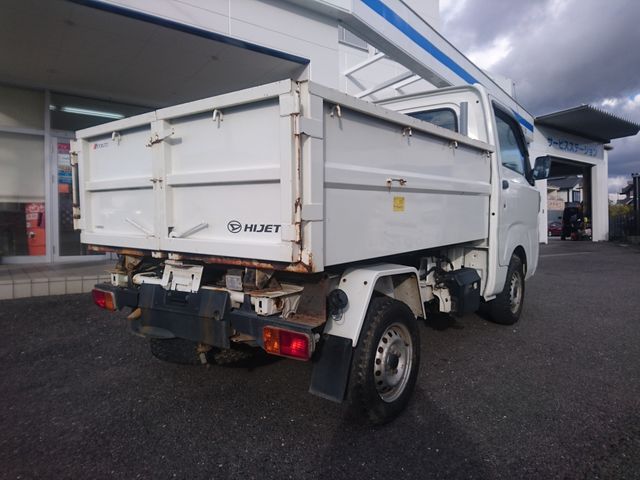DAIHATSU HIJET TRUCK 4WD 2017 Image 31