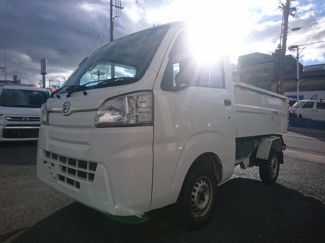 DAIHATSU HIJET TRUCK 4WD 2017 Image 31