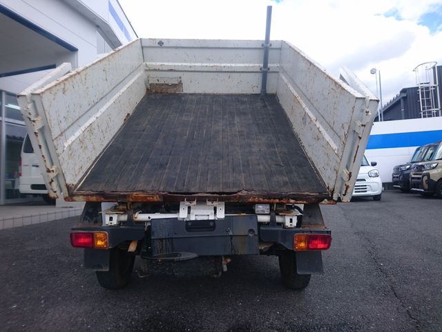 DAIHATSU HIJET TRUCK 4WD 2017 Image 31