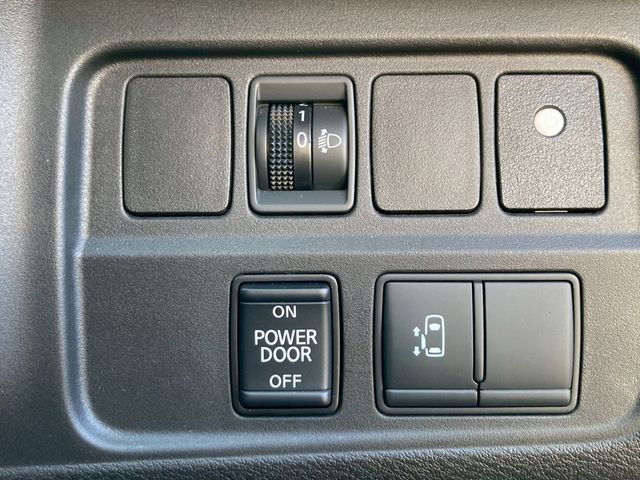 NISSAN SERENA  WG 2018 Image 31