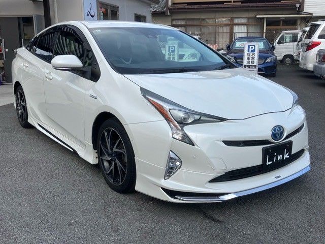 TOYOTA PRIUS 2018 Image 31