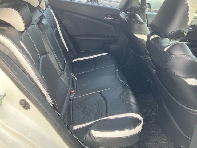 TOYOTA PRIUS 2018 Image 31