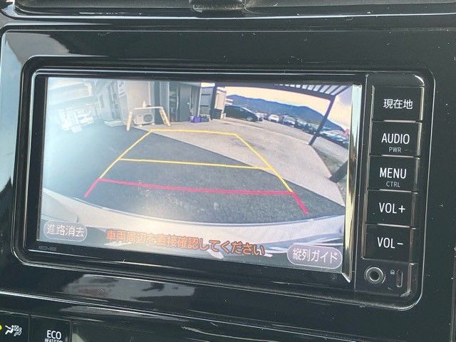 TOYOTA PRIUS 2018 Image 31