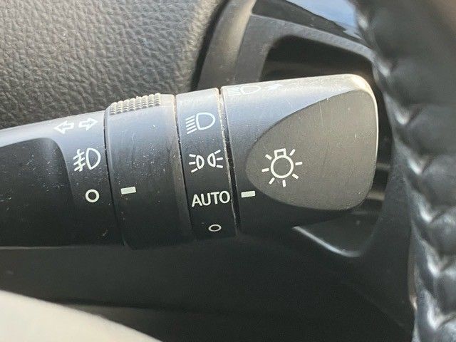 TOYOTA PRIUS 2018 Image 31