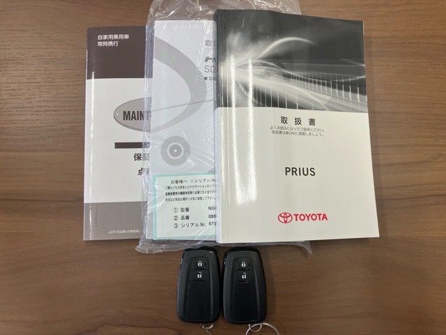 TOYOTA PRIUS 2018 Image 31