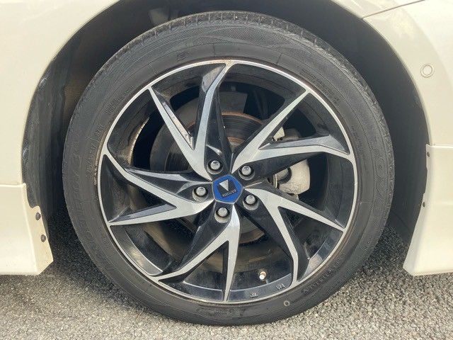 TOYOTA PRIUS 2018 Image 31