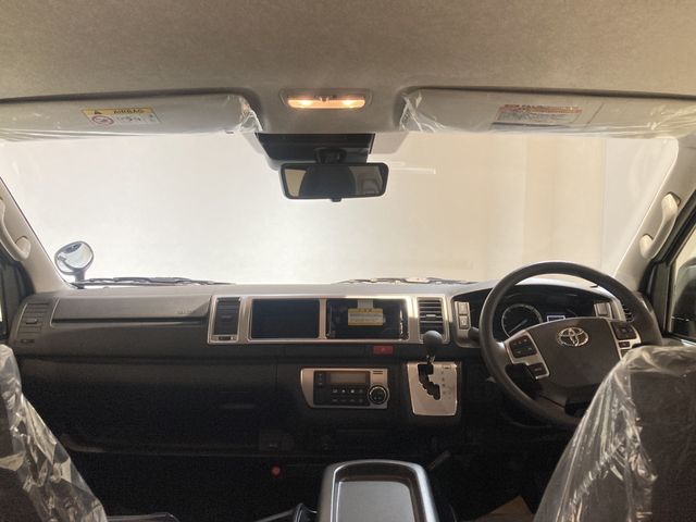 TOYOTA HIACE WAGON 4WD 2025 Image 31