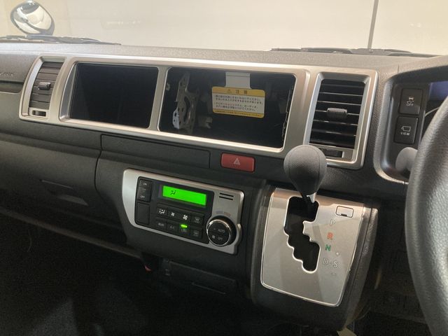 TOYOTA HIACE WAGON 4WD 2025 Image 31