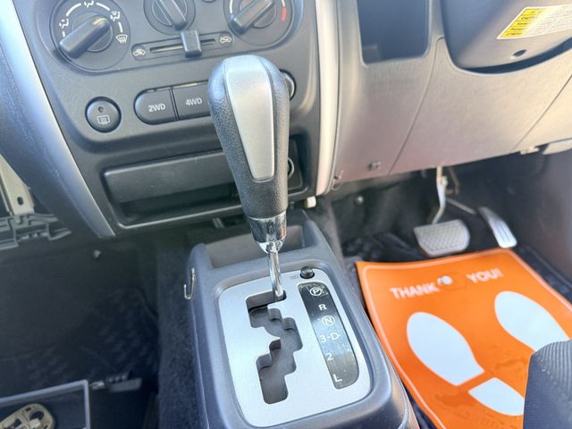 SUZUKI JIMNY 4WD 2004 Image 31