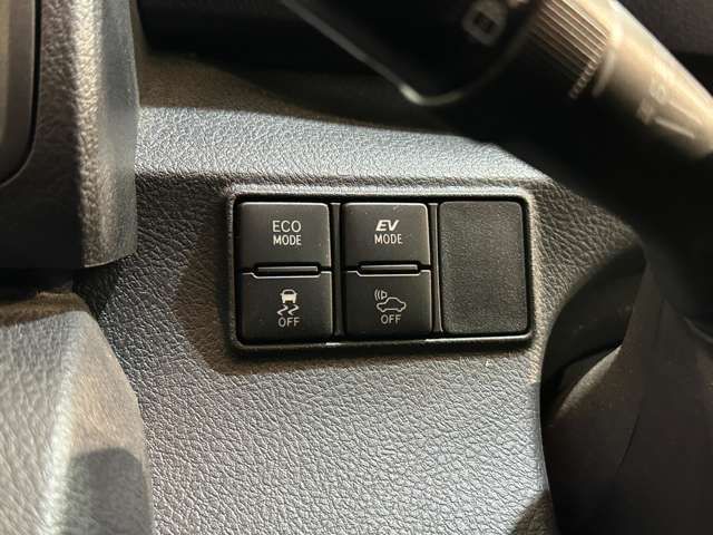 TOYOTA SIENTA HYBRID 2016 Image 31