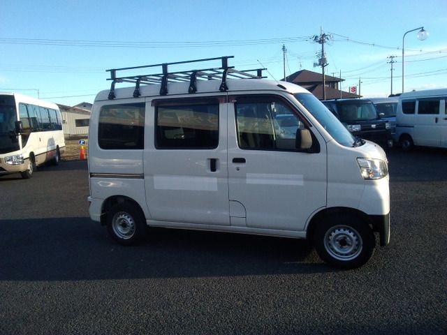 DAIHATSU HIJET CARGO 4WD 2017 Image 31