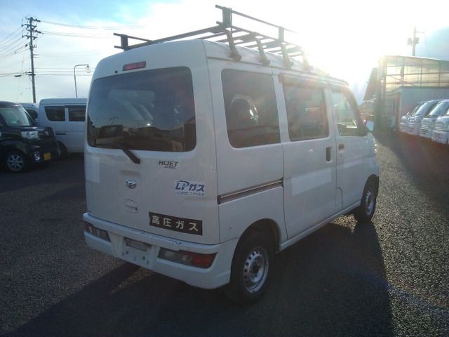 DAIHATSU HIJET CARGO 4WD 2017 Image 31
