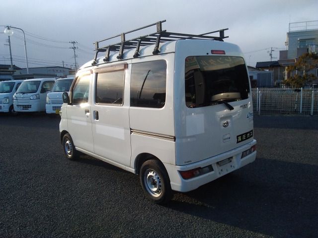 DAIHATSU HIJET CARGO 4WD 2017 Image 31