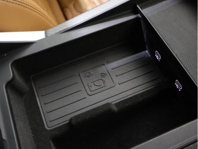 AUDI RS Q8 2023 Image 31