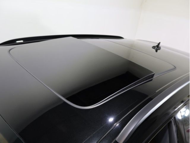 AUDI RS Q8 2023 Image 31