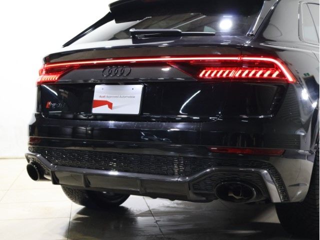 AUDI RS Q8 2023 Image 31