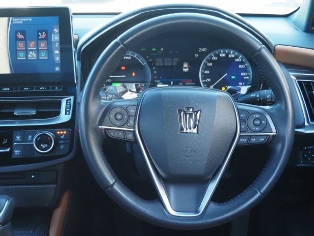 TOYOTA CROWN SEDAN HYBRID 2020 Image 31