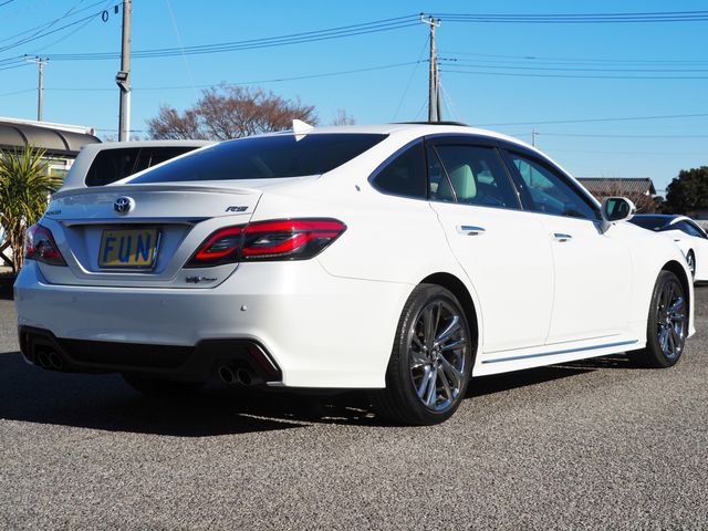 TOYOTA CROWN SEDAN HYBRID 4 2021 Image 31