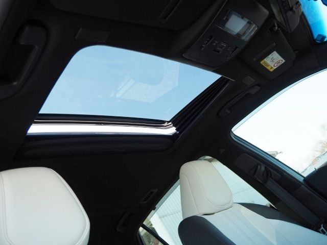 TOYOTA CROWN SEDAN HYBRID 4 2021 Image 31