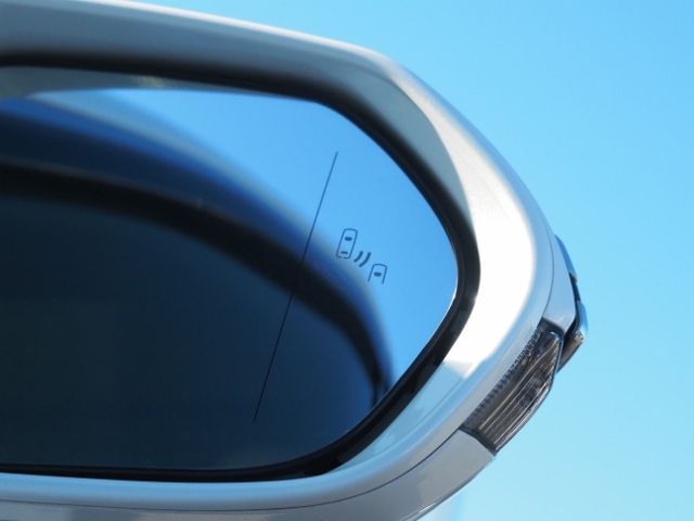 TOYOTA CROWN SEDAN HYBRID 4 2021 Image 31