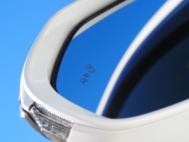 TOYOTA CROWN SEDAN HYBRID 4 2021 Image 31