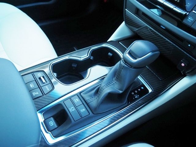 TOYOTA CROWN SEDAN HYBRID 4 2021 Image 31